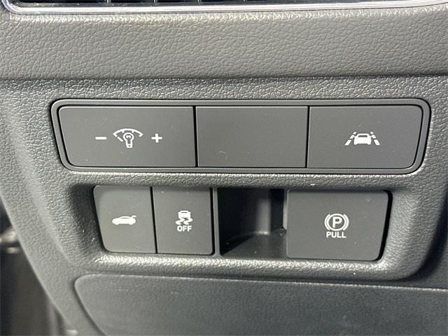 Photo of 2022 Phantom Black Hyundai SONATA