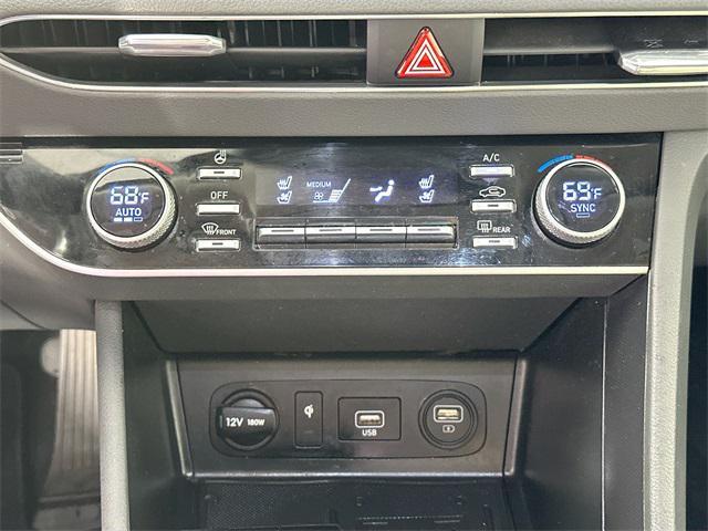 Photo of 2022 Phantom Black Hyundai SONATA