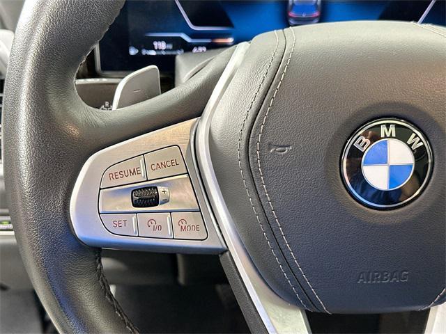 Photo of 2025 Gray BMW X7