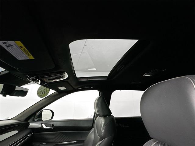 Photo of 2023 Abyss Black Pearl Hyundai PALISADE