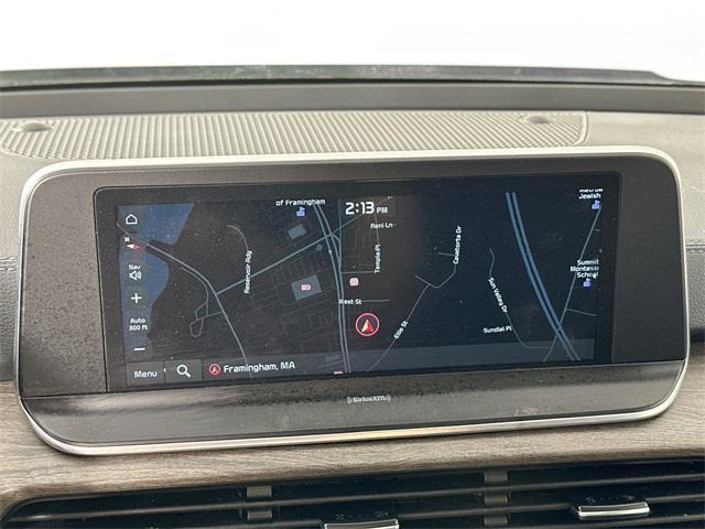 Photo of 2022 Glacial White Pearl Kia Telluride