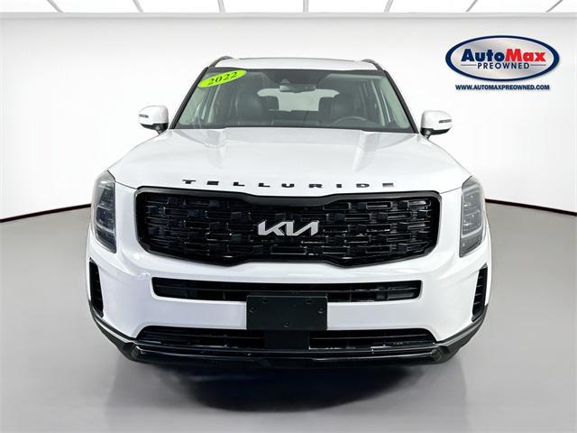 Photo of 2022 Glacial White Pearl Kia Telluride