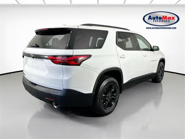 Photo of 2022 Summit White Chevrolet Traverse
