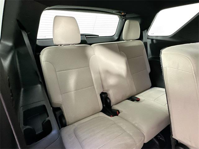 Photo of 2022 Summit White Chevrolet Traverse