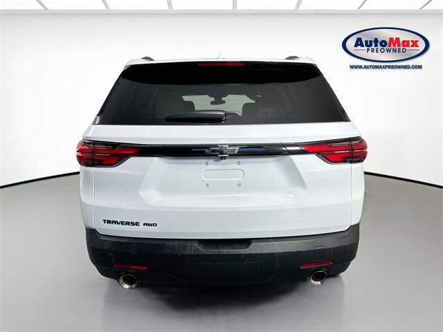 Photo of 2022 Summit White Chevrolet Traverse