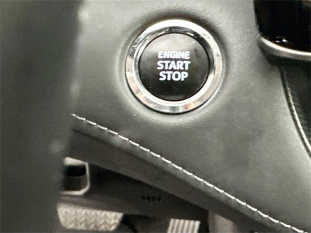 Photo of 2023 Magnetic Gray Metallic Toyota Highlander