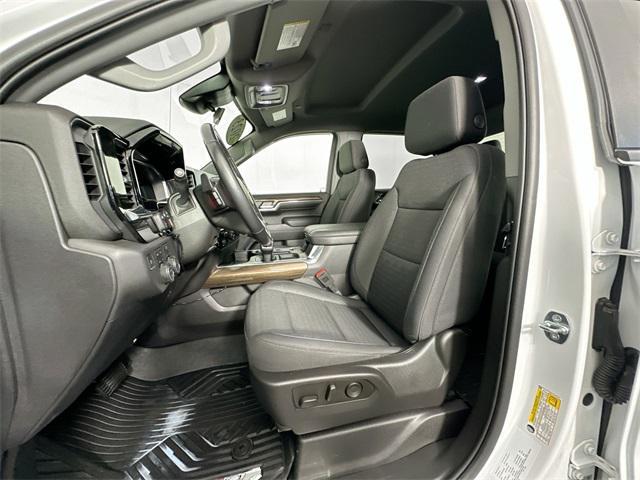 Photo of 2023 White Chevrolet Silverado 1500