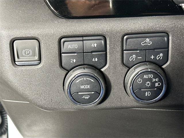 Photo of 2023 White Chevrolet Silverado 1500
