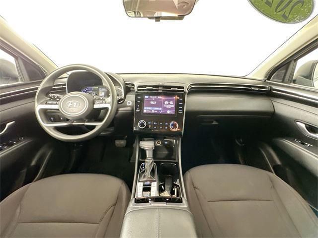 Photo of 2022 Quartz White Hyundai TUCSON