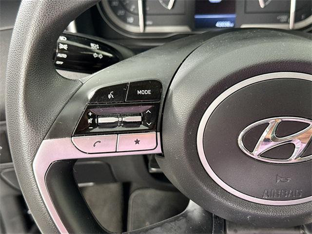 Photo of 2022 Quartz White Hyundai TUCSON