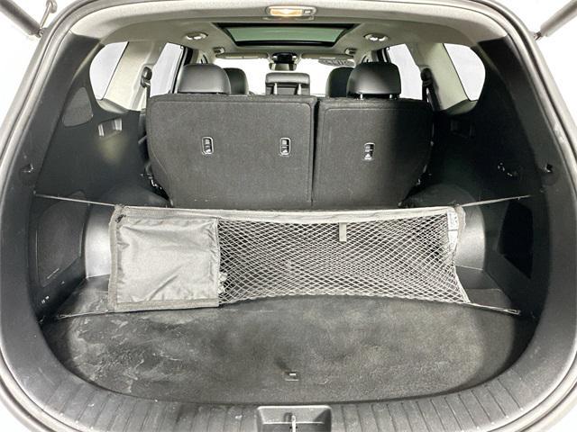Photo of 2022 Quartz White Hyundai SANTA FE