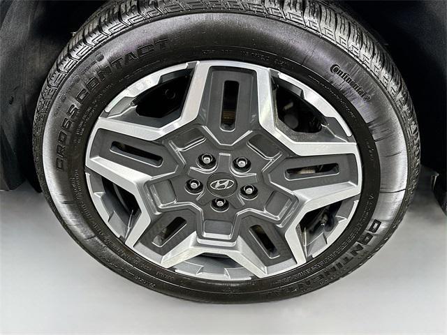 Photo of 2022 Quartz White Hyundai SANTA FE