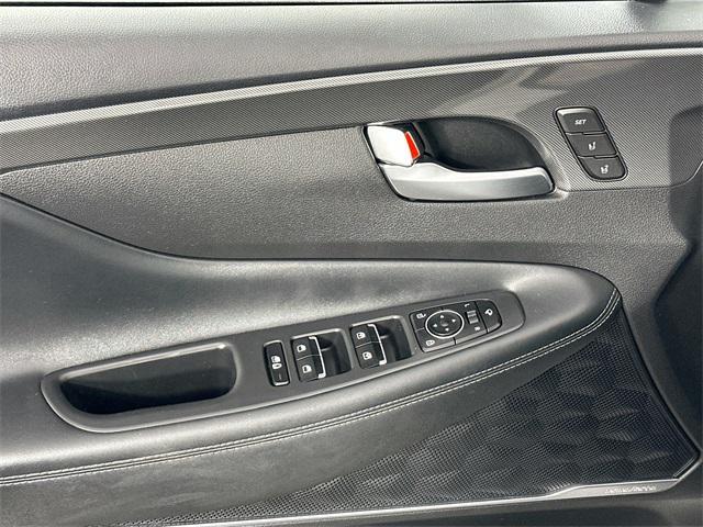 Photo of 2022 Quartz White Hyundai SANTA FE