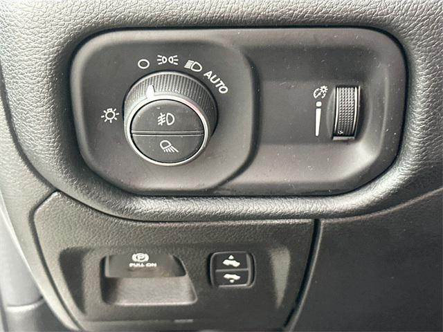 Photo of 2022 Bright White Clearcoat RAM 1500