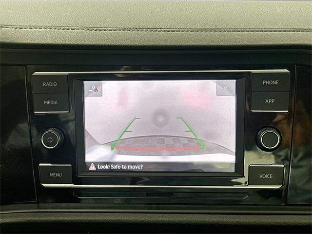 Photo of 2024 Opal White Volkswagen Jetta