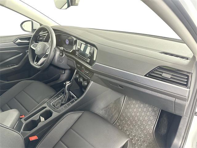 Photo of 2024 Opal White Volkswagen Jetta