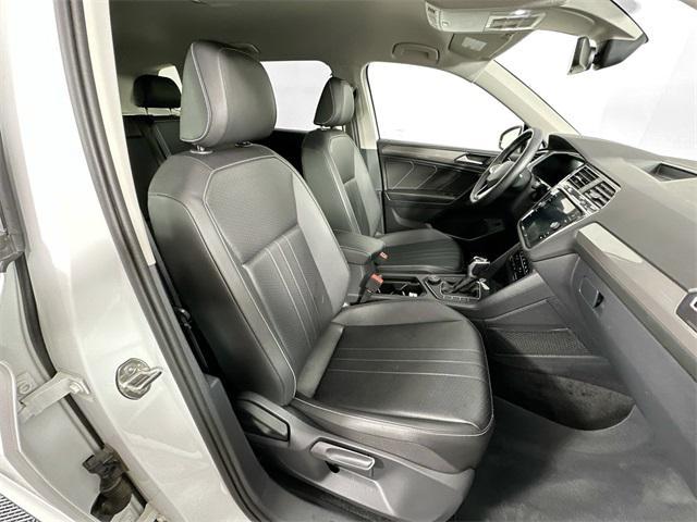 Photo of 2024 Pure White Volkswagen Tiguan