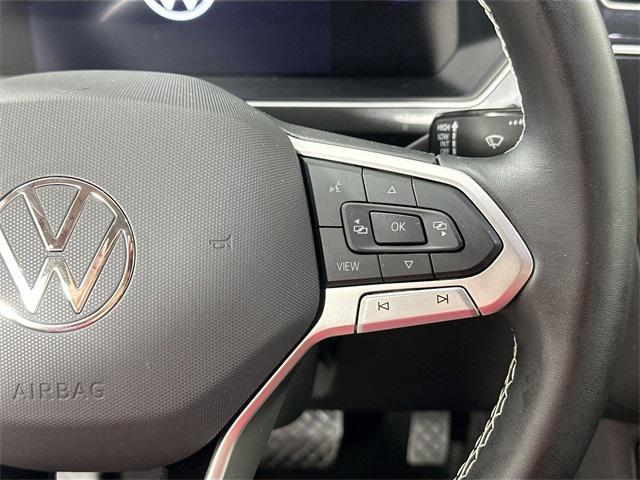 Photo of 2024 Pure White Volkswagen Tiguan