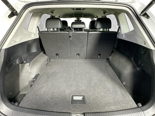Photo of 2024 Pure White Volkswagen Tiguan