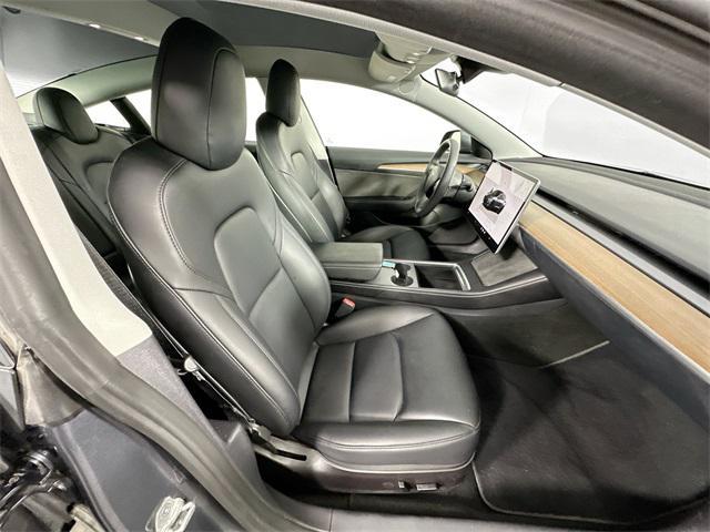 Photo of 2023 Gray Tesla Model 3