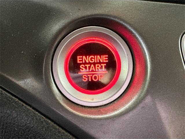 Photo of 2022 Sonic Gray Pearl Honda Pilot