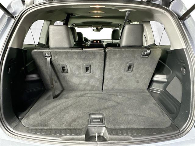 Photo of 2022 Sonic Gray Pearl Honda Pilot