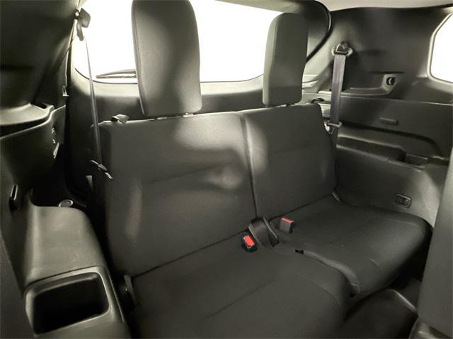 Photo of 2024 White Diamond Mitsubishi Outlander