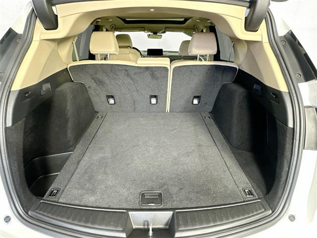 Photo of 2021 Platinum White Pearl Acura RDX