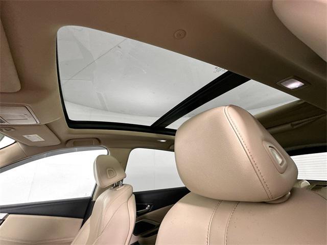 Photo of 2021 Platinum White Pearl Acura RDX