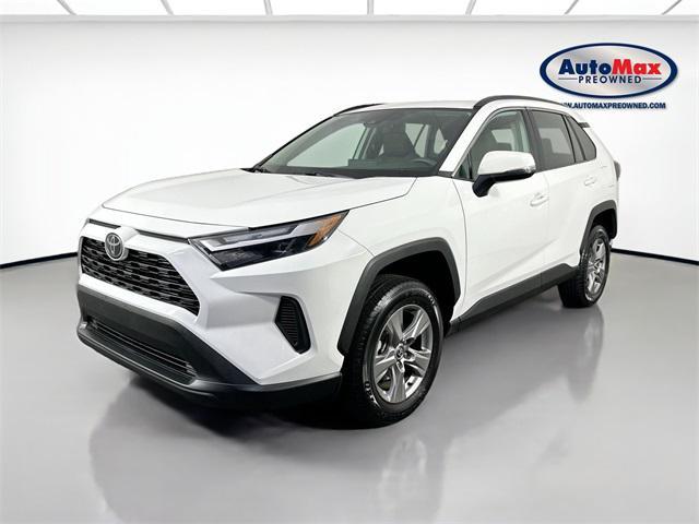 Photo of 2024 Ice Cap Toyota RAV4