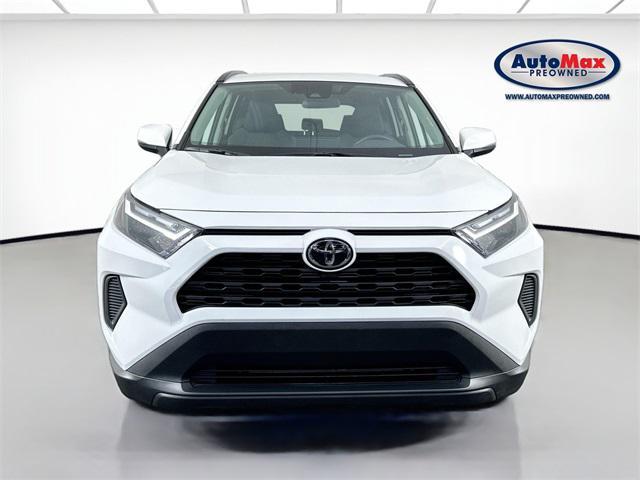 Photo of 2024 Ice Cap Toyota RAV4