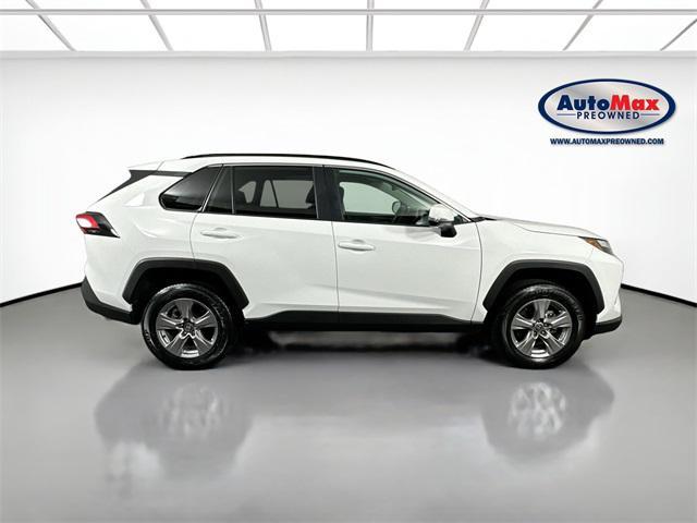 Photo of 2024 Ice Cap Toyota RAV4
