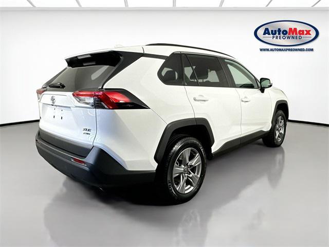 Photo of 2024 Ice Cap Toyota RAV4