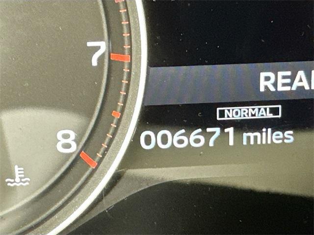 Photo of 2024 Black Mitsubishi Outlander