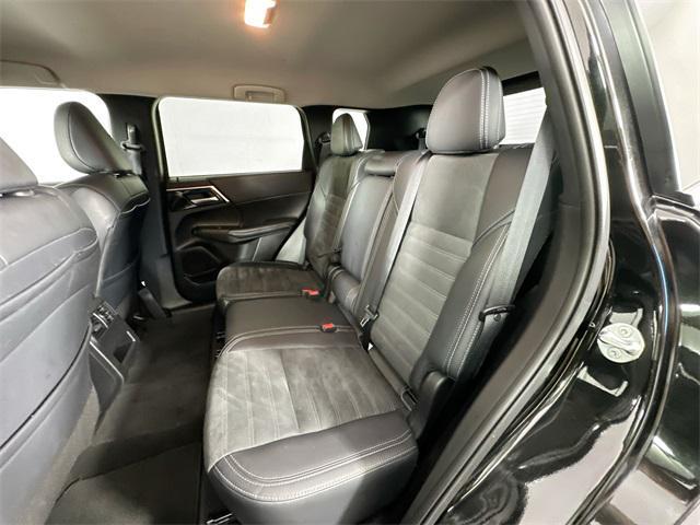 Photo of 2024 Black Mitsubishi Outlander