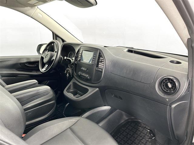 Photo of 2022 Arctic White Mercedes-Benz Metris