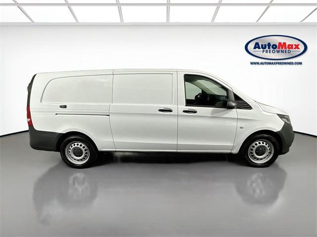 Photo of 2022 Arctic White Mercedes-Benz Metris