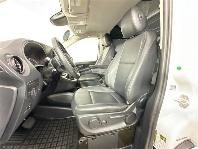 Photo of 2022 Arctic White Mercedes-Benz Metris