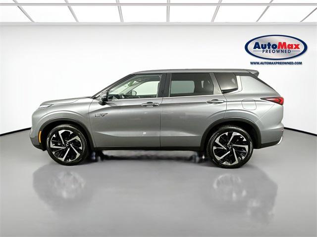 Photo of 2023 Mercury Gray Metallic Mitsubishi Outlander PHEV