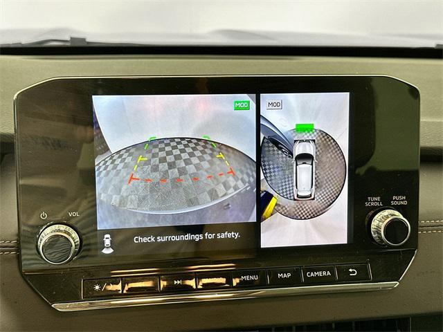 Photo of 2023 Mercury Gray Metallic Mitsubishi Outlander PHEV