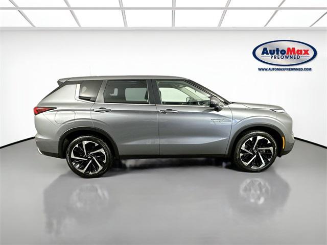 Photo of 2023 Mercury Gray Metallic Mitsubishi Outlander PHEV