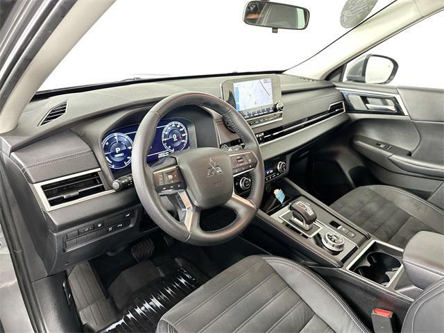 Photo of 2023 Mercury Gray Metallic Mitsubishi Outlander PHEV