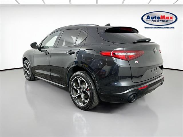 Photo of 2021 Vulcano Black Metallic Alfa Romeo Stelvio