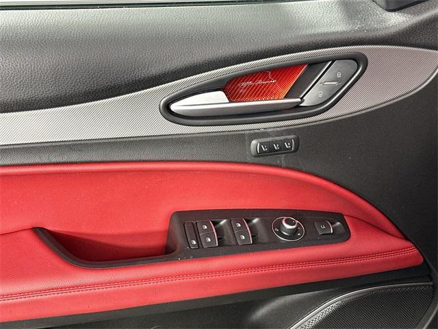 Photo of 2021 Vulcano Black Metallic Alfa Romeo Stelvio