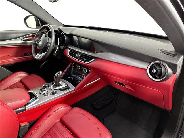 Photo of 2021 Vulcano Black Metallic Alfa Romeo Stelvio
