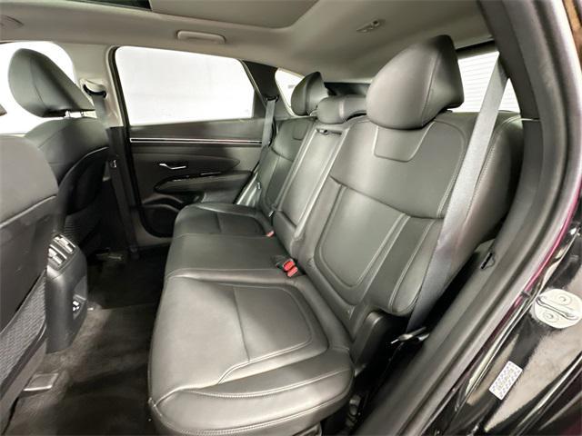 Photo of 2023 Phantom Black Hyundai TUCSON Hybrid