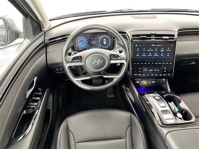 Photo of 2023 Phantom Black Hyundai TUCSON Hybrid
