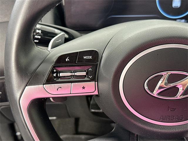 Photo of 2023 Phantom Black Hyundai TUCSON Hybrid
