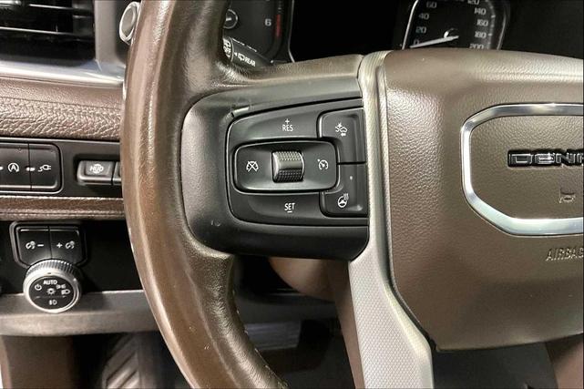Photo of 2021 White GMC Yukon XL