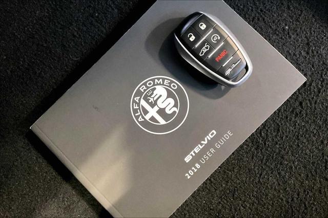 Photo of 2018 Vesuvio Gray Metallic Alfa Romeo Stelvio